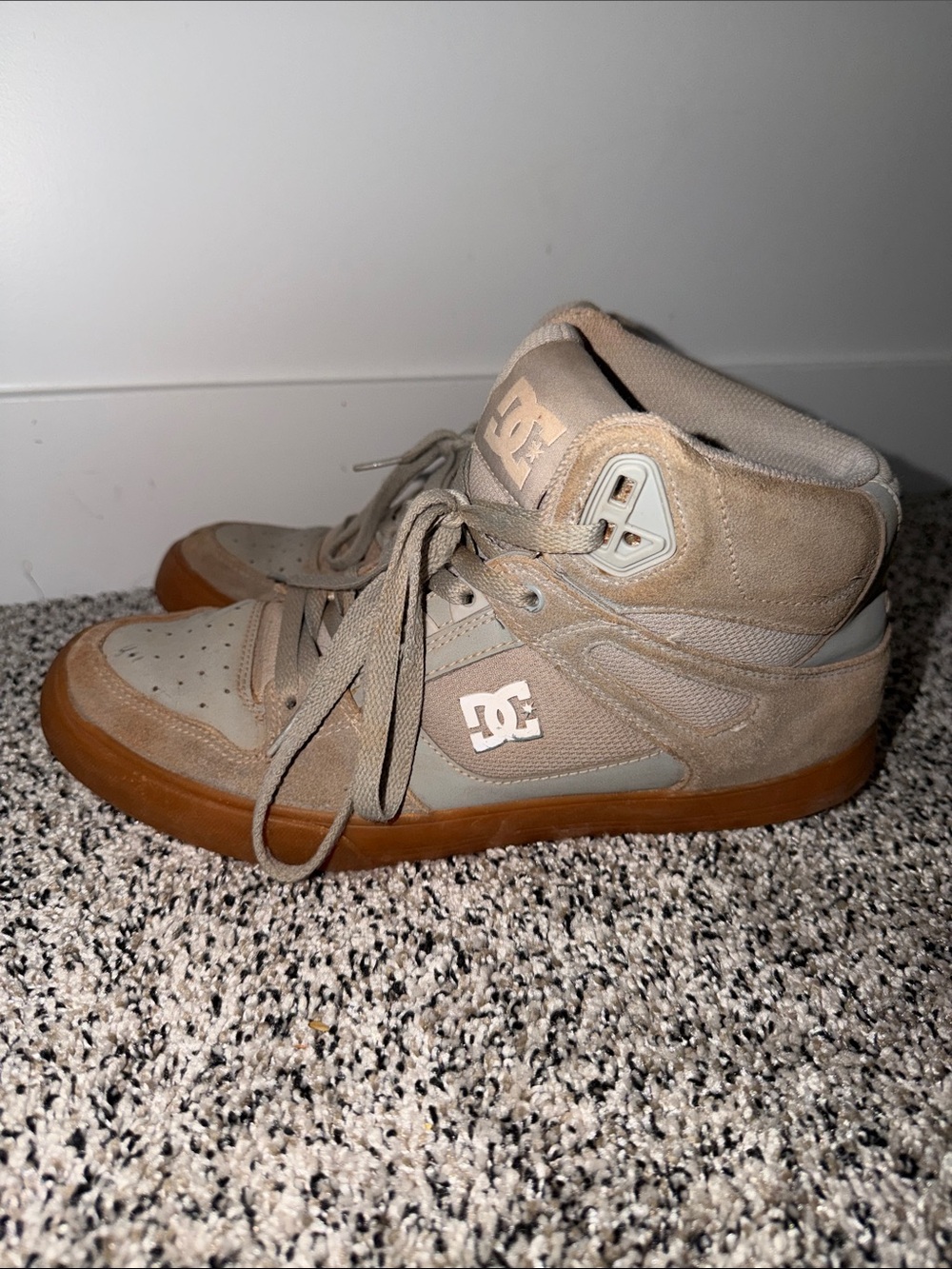 DC Skate Hightop Shoes Men’s Size 11 Gray